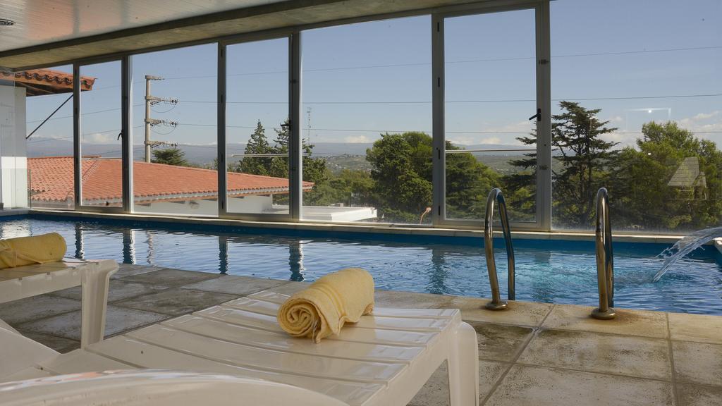 Hotel 15 De Mayo Villa Carlos Paz Exteriér fotografie